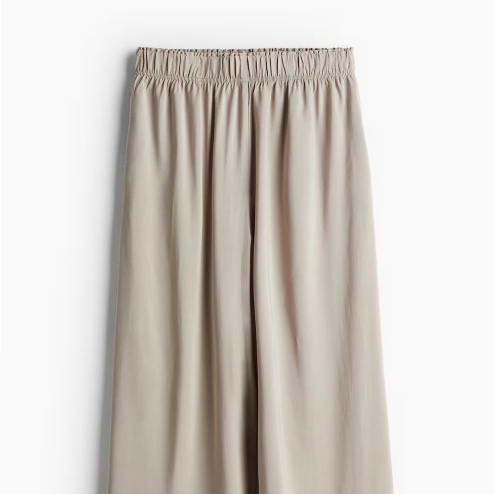 H&M Cream Ankle Pants
